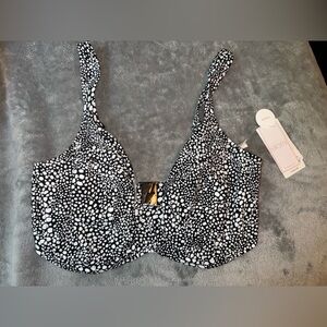 Elomi swimwear size 34J top.